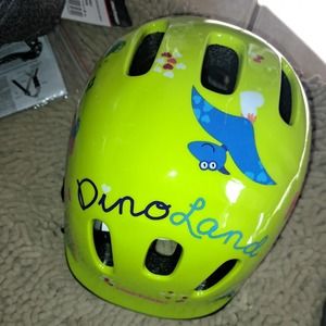NWT- Xs Kids Meteror 44-48 cm Dino Land
